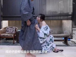 Cùng các ghệ chơi đủ kiểu từ doggy cưỡi ngựa